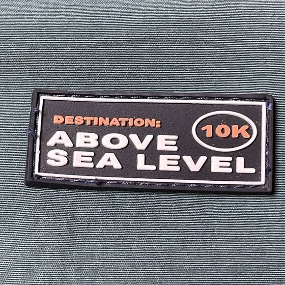 10,000 Ft Above Sea Level Men’s Green Full Zip Lightweight Jacket (XL) - Picture 13 of 14